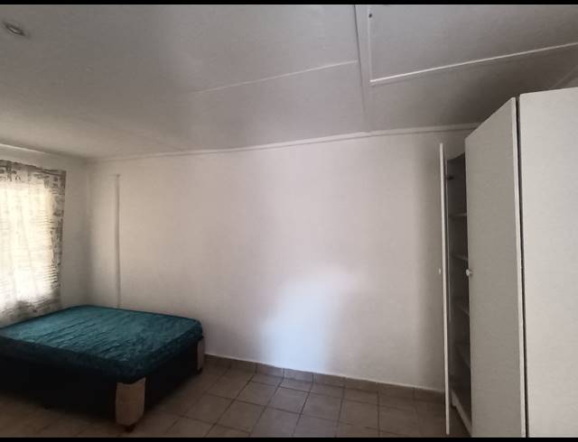 10 BEDROOM HOUSE FOR SALE IN BRANDWAG